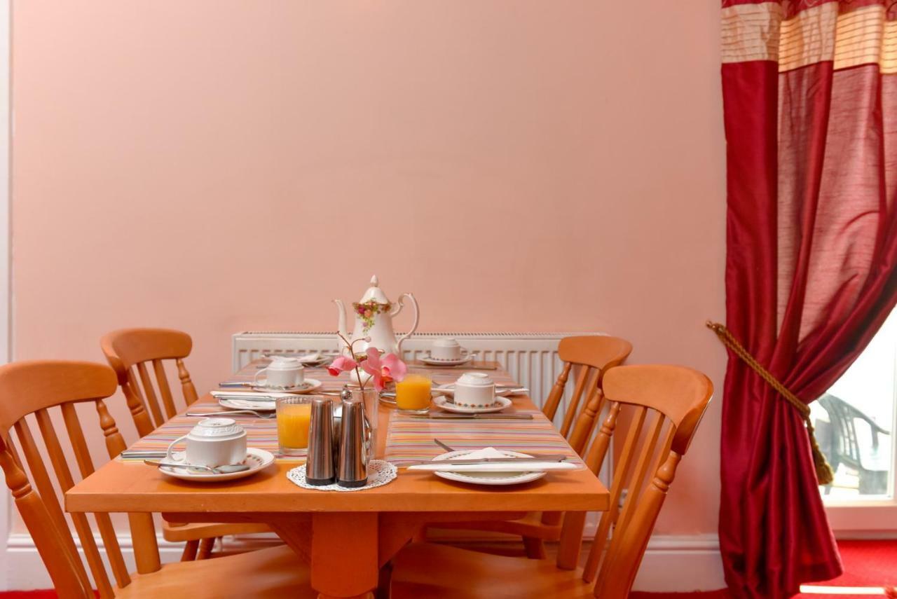 The Warren Guest House Карлайл Екстериор снимка